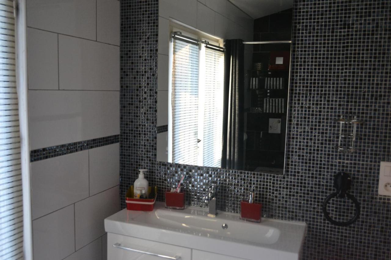SUITE 30 m2 IDEALE POUR 2 PERSONNES Flassans-sur-Issole Extérieur photo