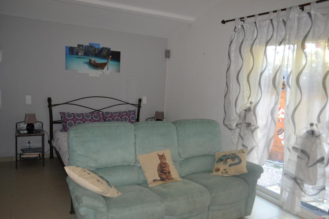 SUITE 30 m2 IDEALE POUR 2 PERSONNES Flassans-sur-Issole Extérieur photo